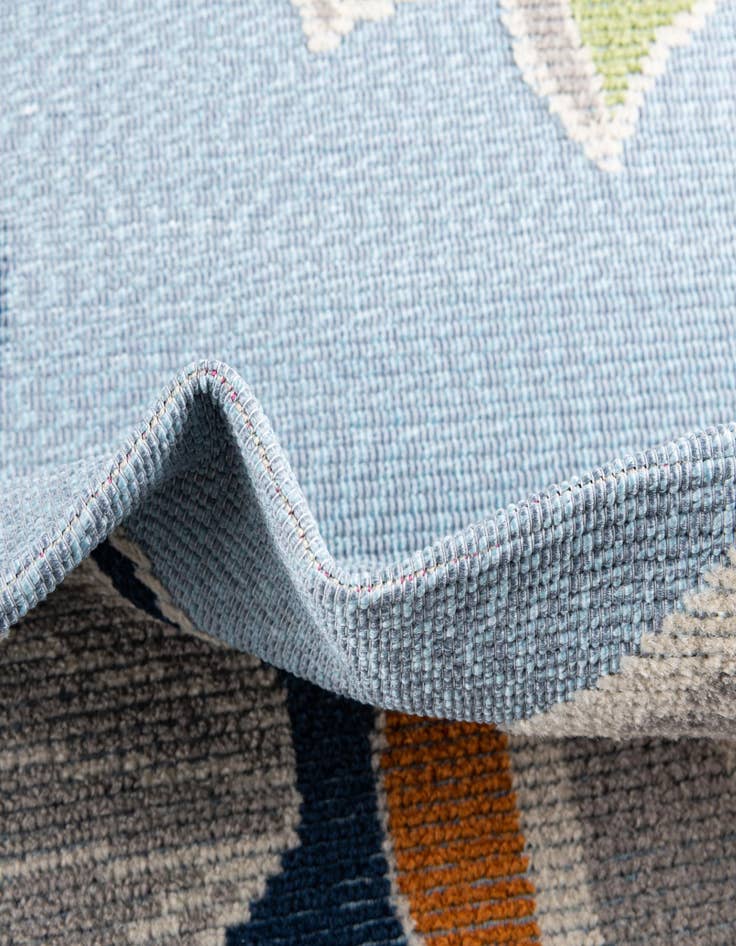 Detail image of  5' 3 x 7' 7  Washable  Indoor / Outdoor Rug