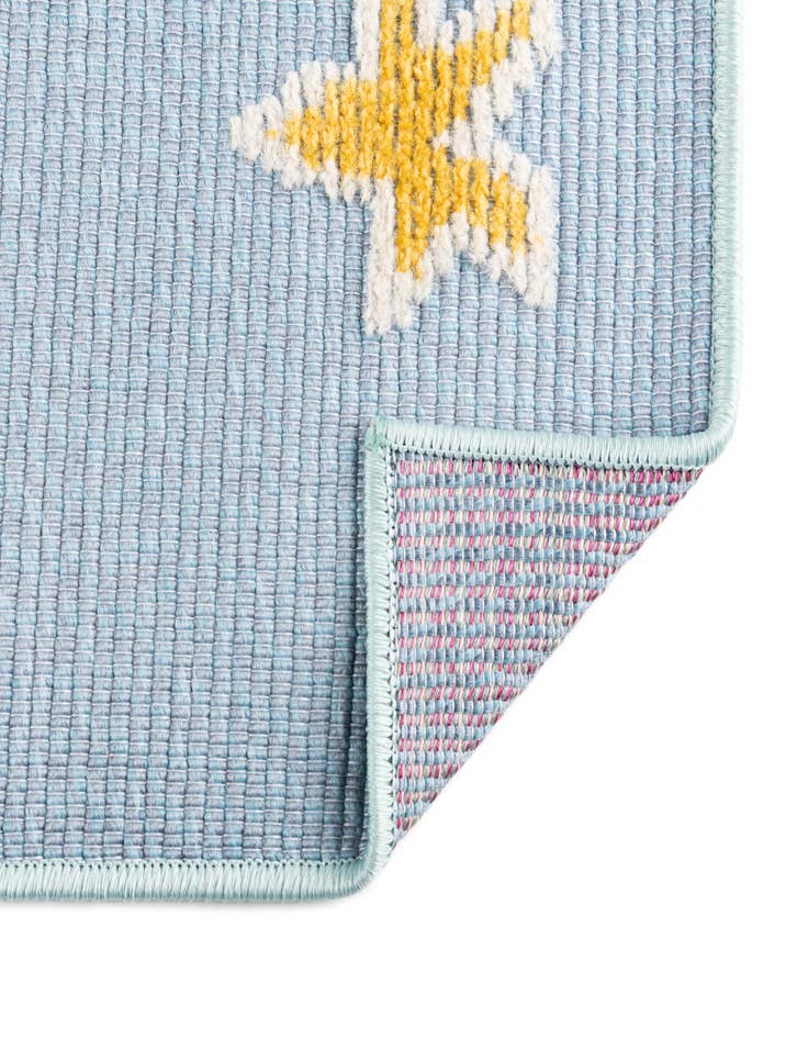 Detail image of  5' 3 x 7' 7  Washable  Indoor / Outdoor Rug