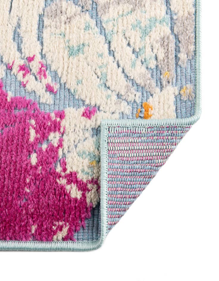 Detail image of  5' 3 x 7' 7  Washable  Indoor / Outdoor Rug