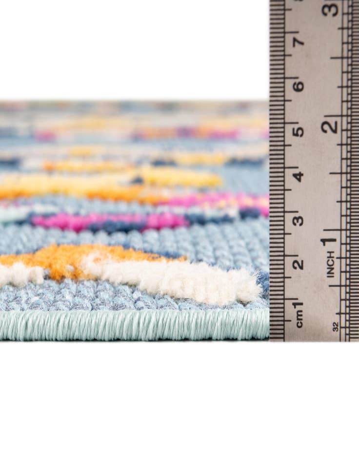 Detail image of  5' 3 x 7' 7  Washable  Indoor / Outdoor Rug