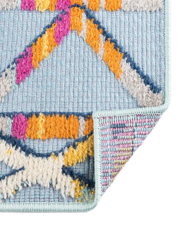 Detail image of  5' 3 x 7' 7  Washable  Indoor / Outdoor Rug