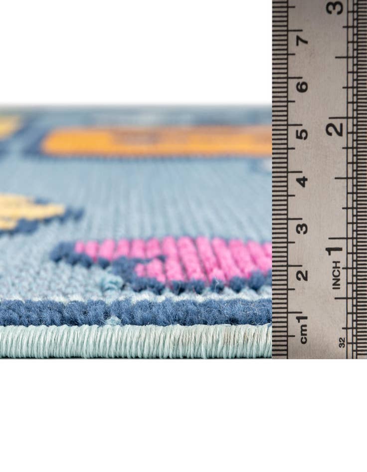 Detail image of  5' 3 x 7' 7  Washable  Indoor / Outdoor Rug