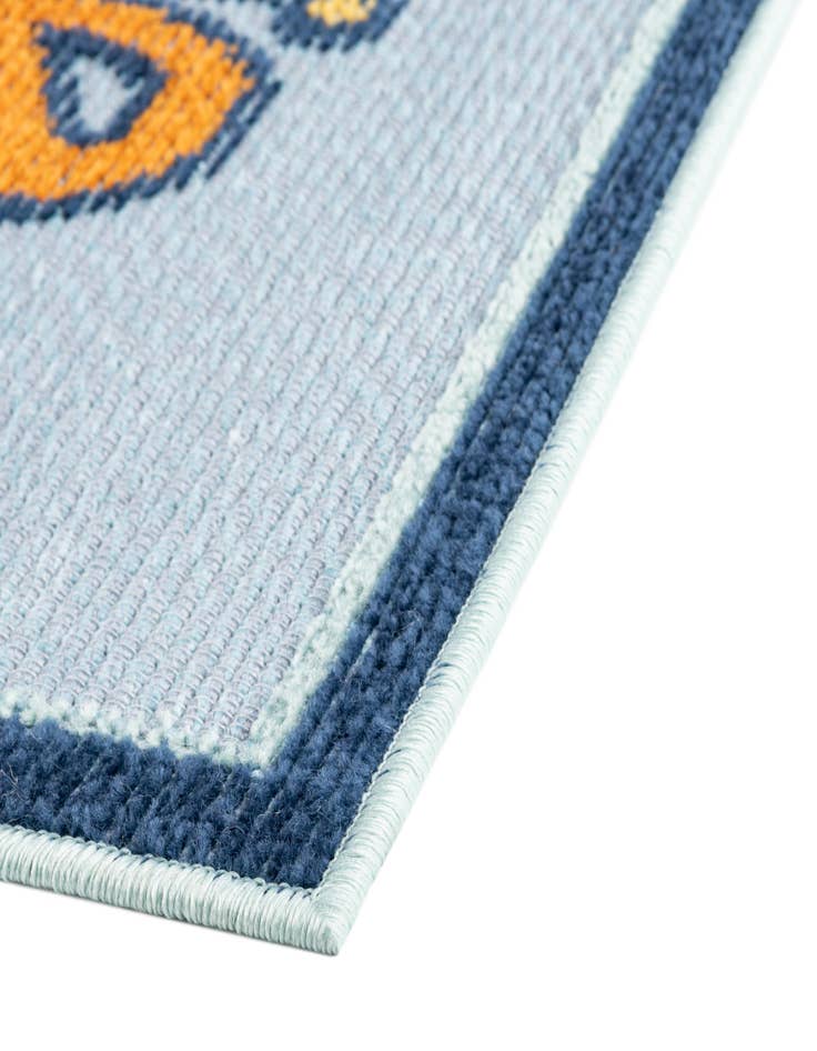 Detail image of  5' 3 x 7' 7  Washable  Indoor / Outdoor Rug