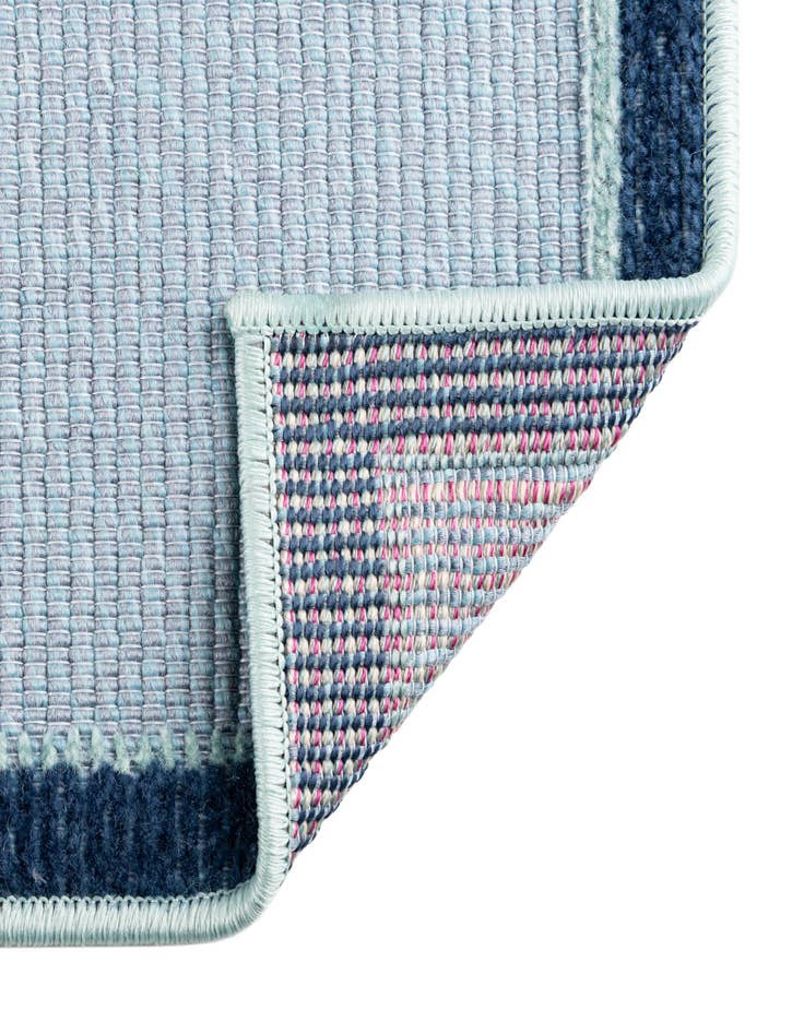 Detail image of  5' 3 x 7' 7  Washable  Indoor / Outdoor Rug