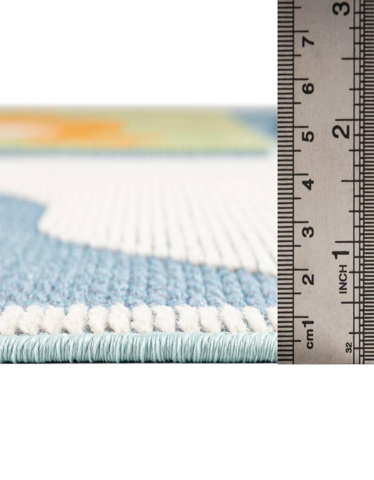 Detail image of  5' 3 x 7' 7  Washable  Indoor / Outdoor Rug