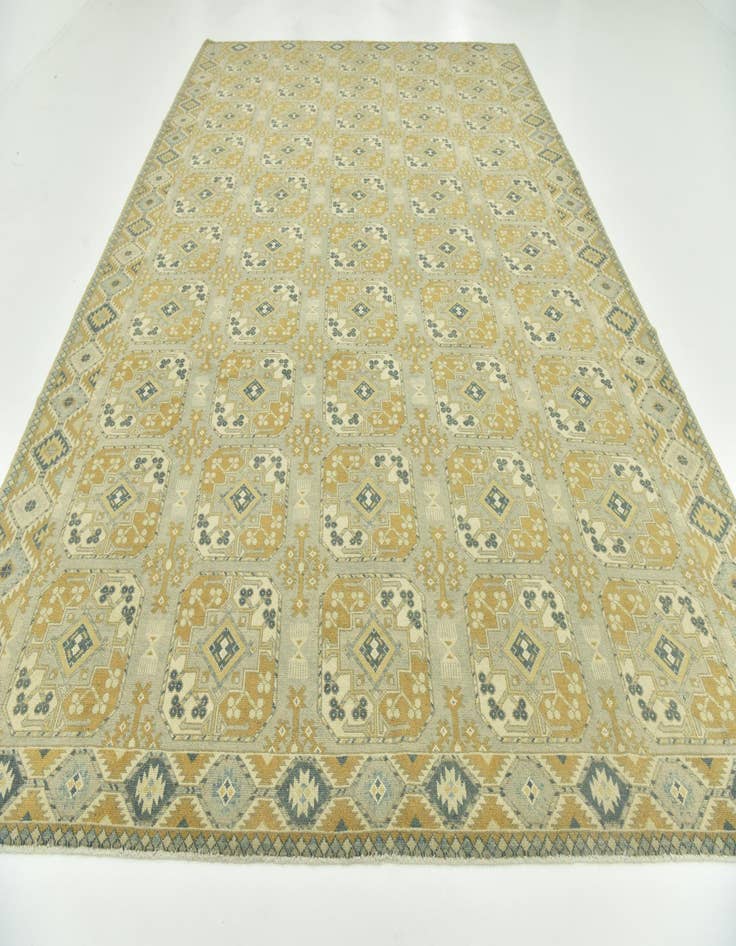Detail image of  10' 2 x 15'  Hand Knotted Peshawar Ziegler Wool Rug