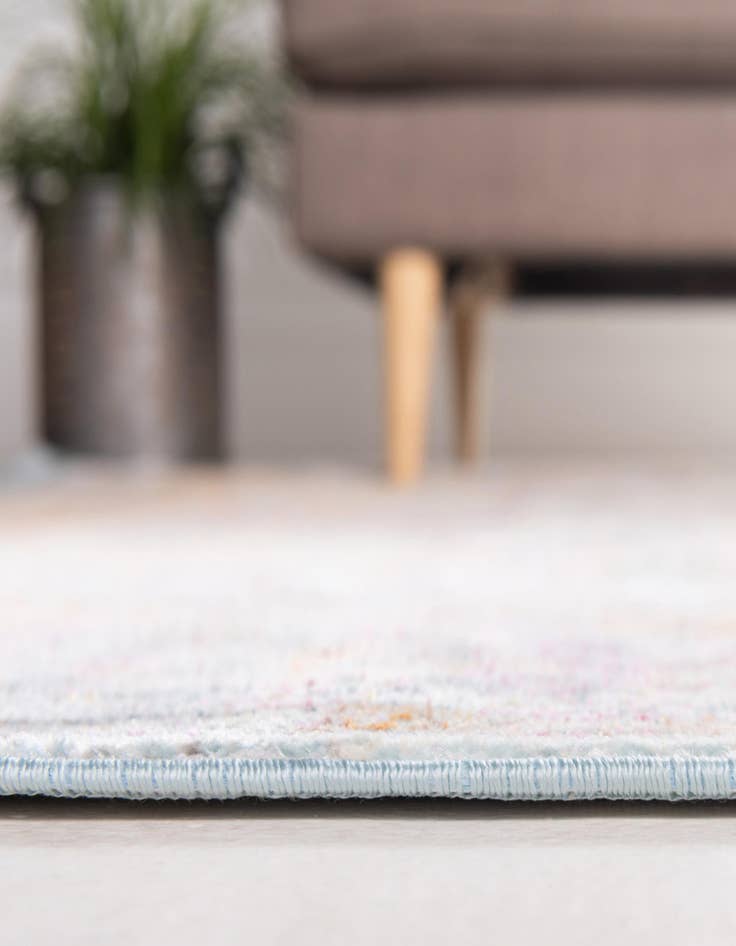 Detail image of  8' x 10' Santiago Rug