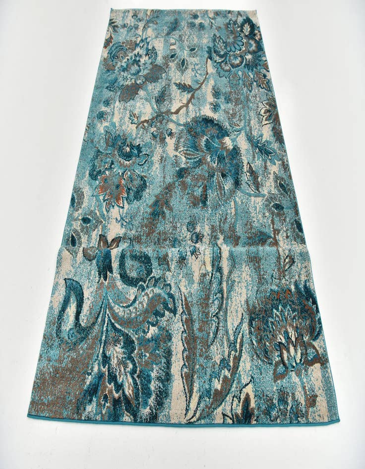 Detail image of  5' 3 x 7' 7 Tuscany Rug