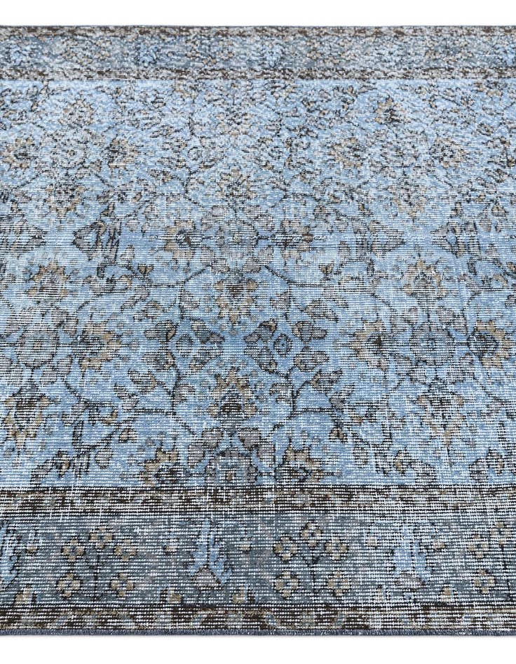 Detail image of  4' 8 x 8' 7 Ultra Vintage Wool Rug