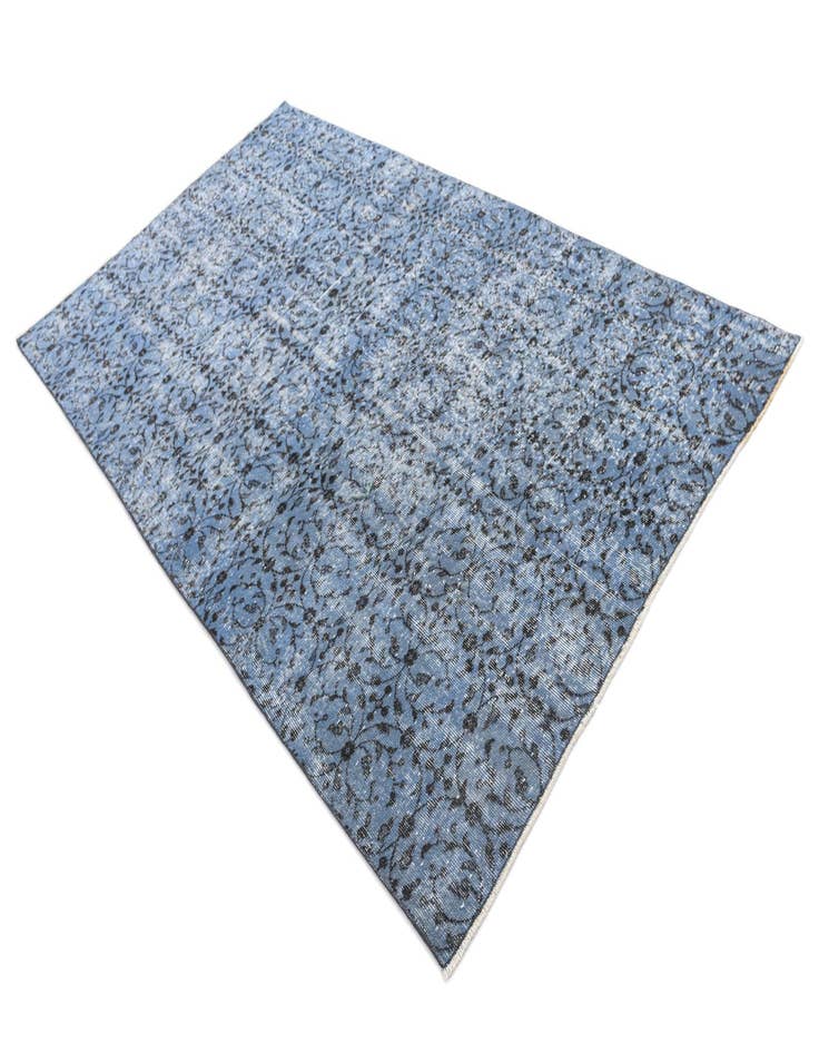 Detail image of  5' 1 x 8' 9 Ultra Vintage Wool Rug