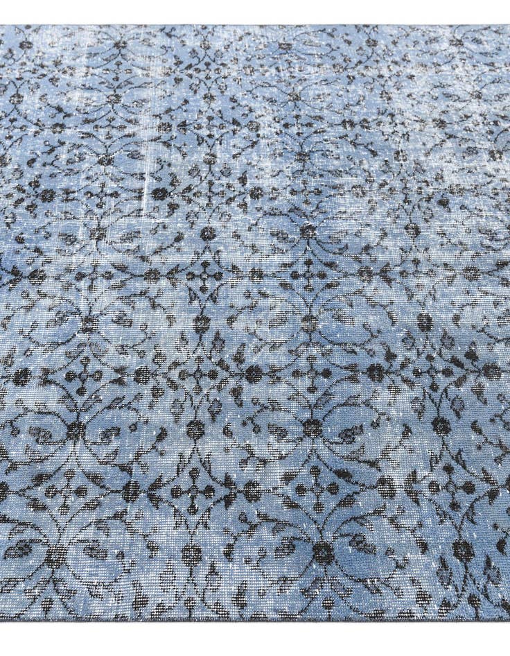 Detail image of  5' 1 x 8' 9 Ultra Vintage Wool Rug