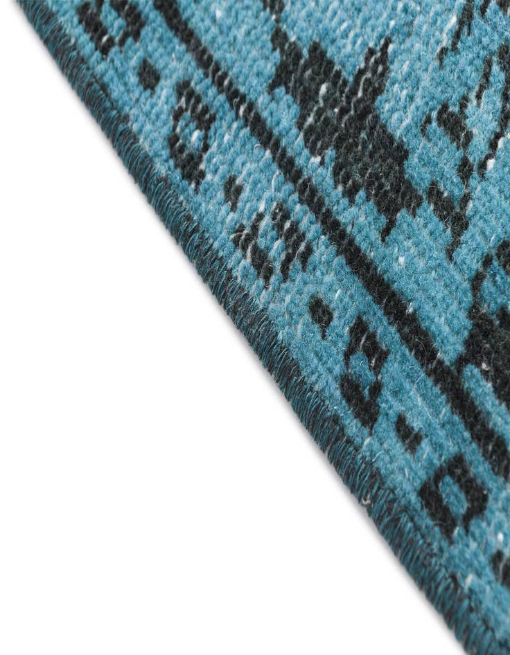 Detail image of  5' 8 x 9' 1 Ultra Vintage Wool Rug