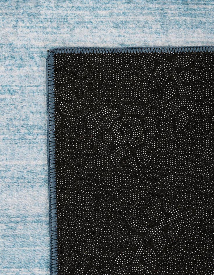 Detail image of Jill Zarin 4' 3 x 6' 3 Uptown Rug