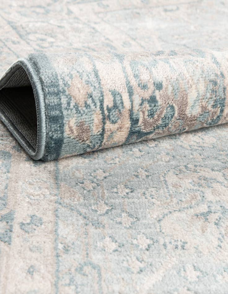 Detail image of  5' 3 x 7' 7 Victoria Rug