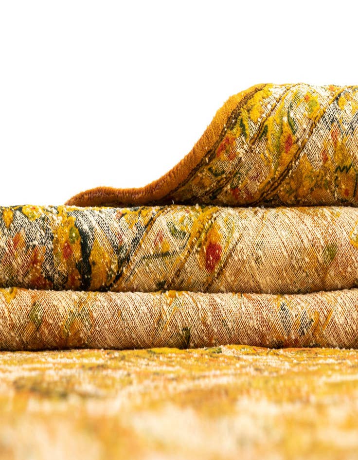 Detail image of  9' 5 x 13' 7 Vintage Royal Wool Rug