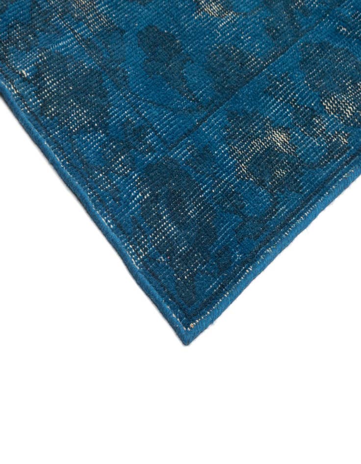 Detail image of  5' x 8' Vintage Rug