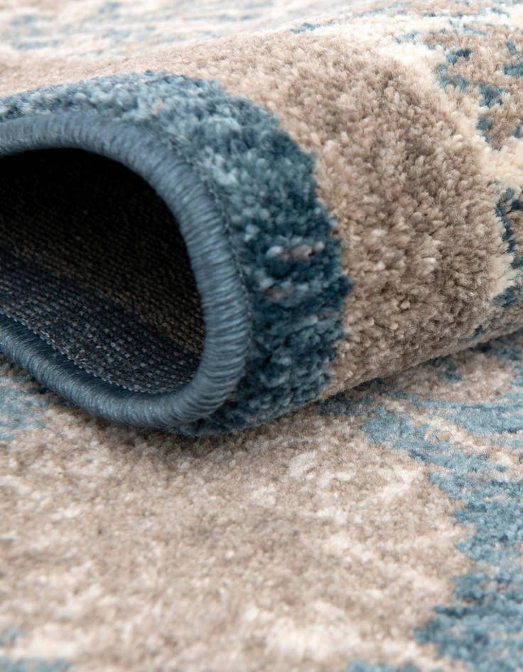 Detail image of  2' x 3' Viola Rug