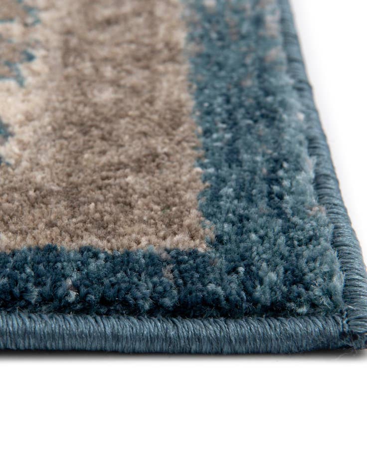 Detail image of  2' x 3' Viola Rug