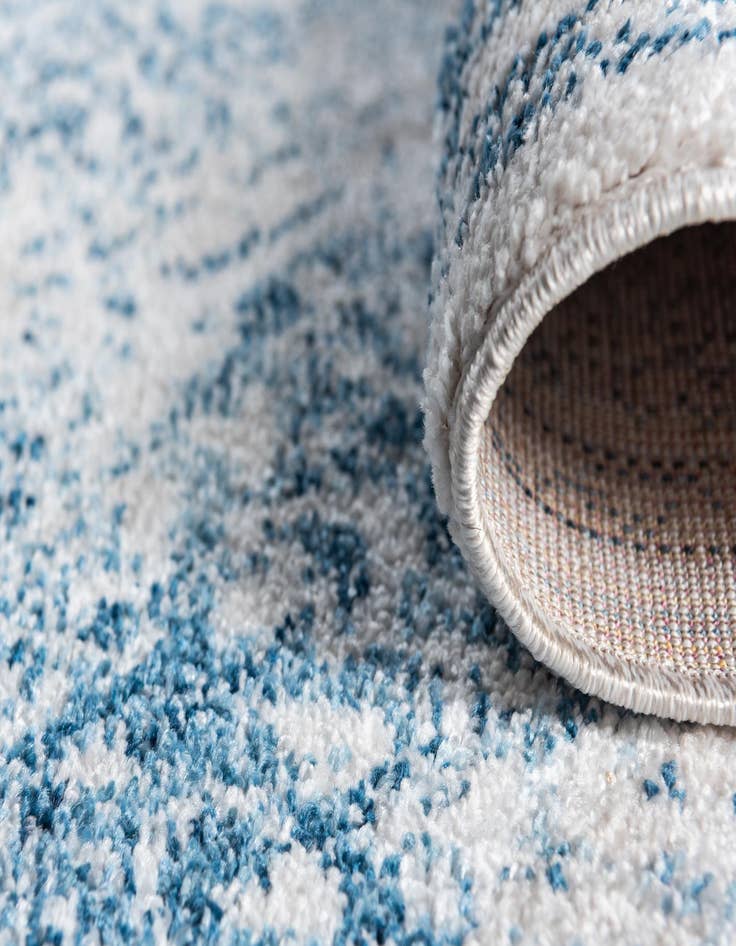 Detail image of  2' 2 x 3' Williamsburg Rug