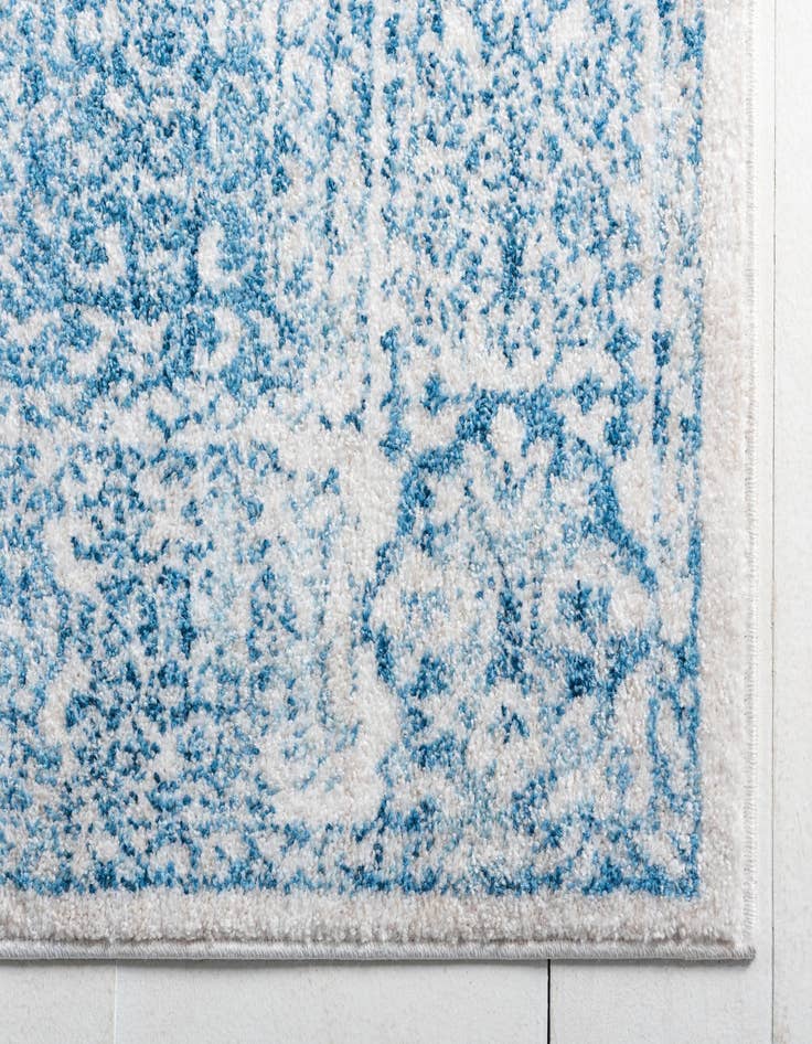 Detail image of  2' 2 x 3' Williamsburg Rug