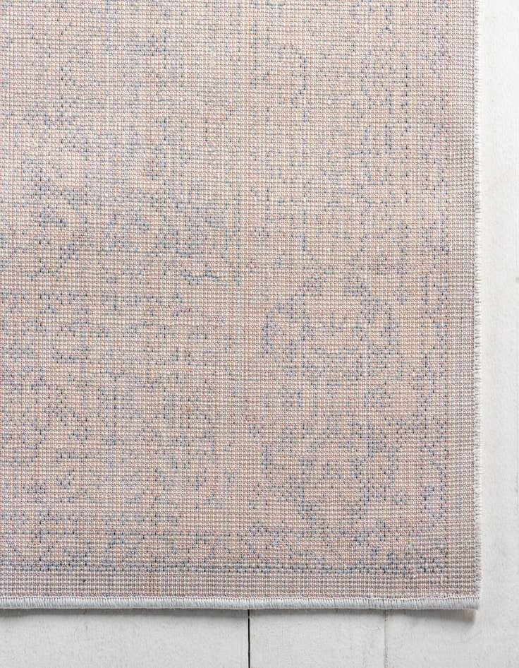 Detail image of  2' 2 x 3' Williamsburg Rug