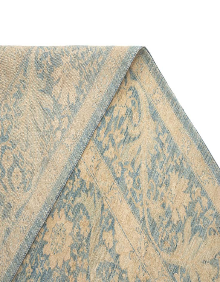 Detail image of  8' x 10' 10 Ziegler Rug