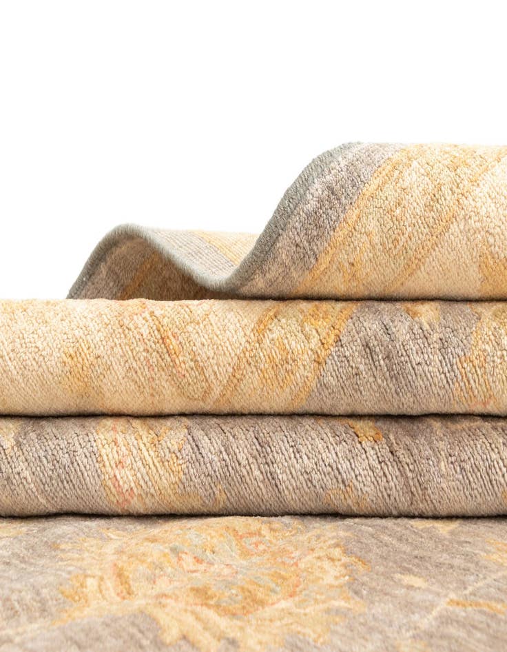 Detail image of  6' 9 x 9' 9 Ziegler Wool Rug