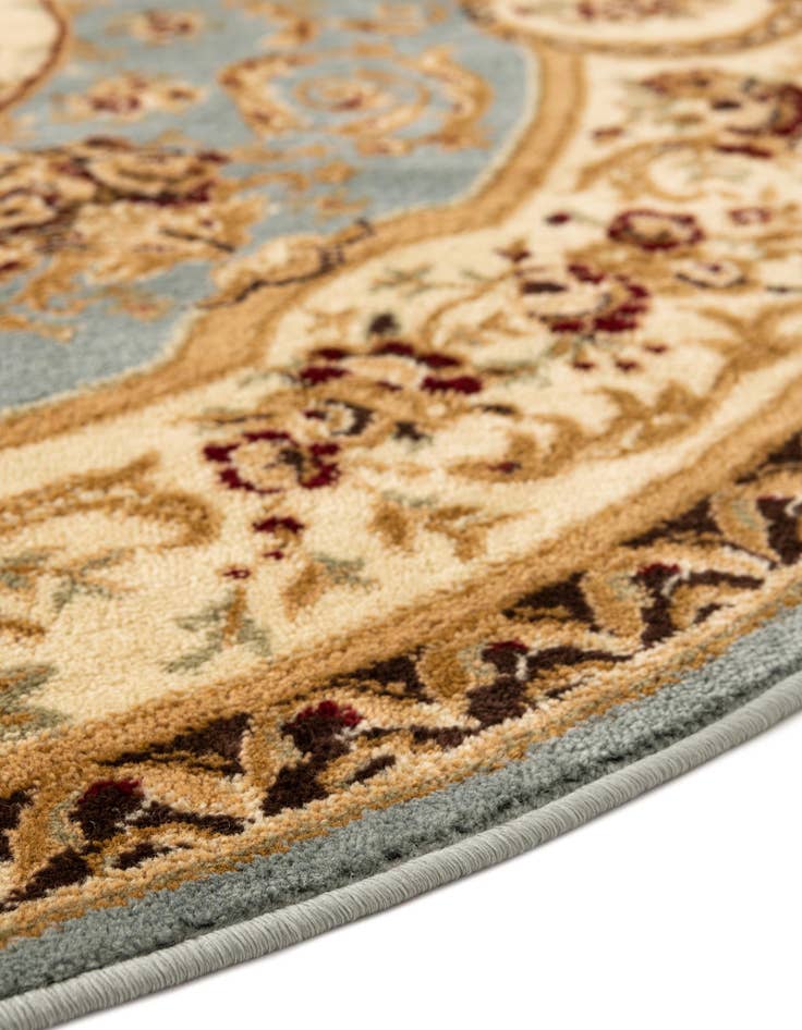 Detail image of 7' 10 x 7' 10 Chateau Round Rug