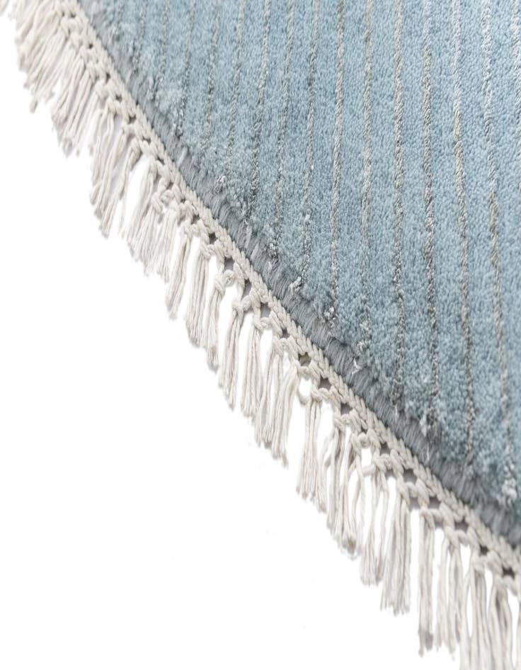 Detail image of  6' 8 x 6' 8  Hand Knotted Darya Wool Round Rug