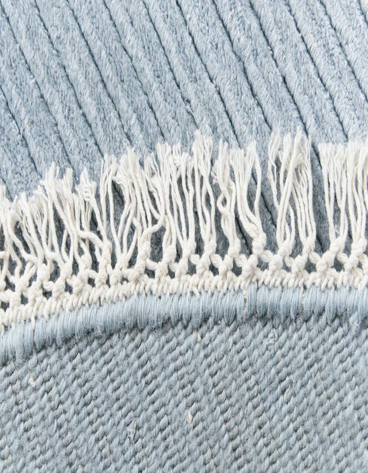 Detail image of  6' 8 x 6' 8  Hand Knotted Darya Wool Round Rug