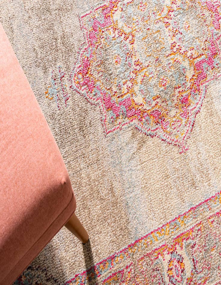 Detail image of  8' x 8'  Washable Fleur Round Rug