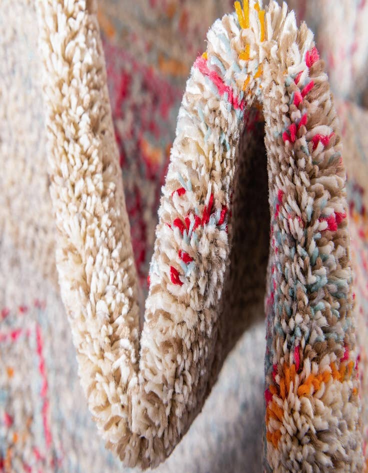 Detail image of  8' x 8'  Washable Fleur Round Rug