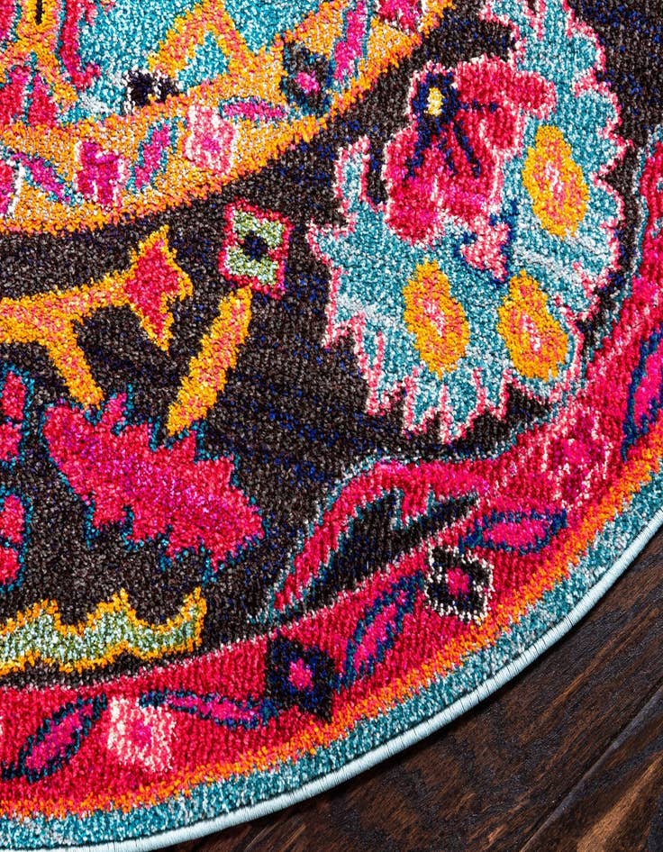 Detail image of  8' x 8'  Washable Fleur Round Rug
