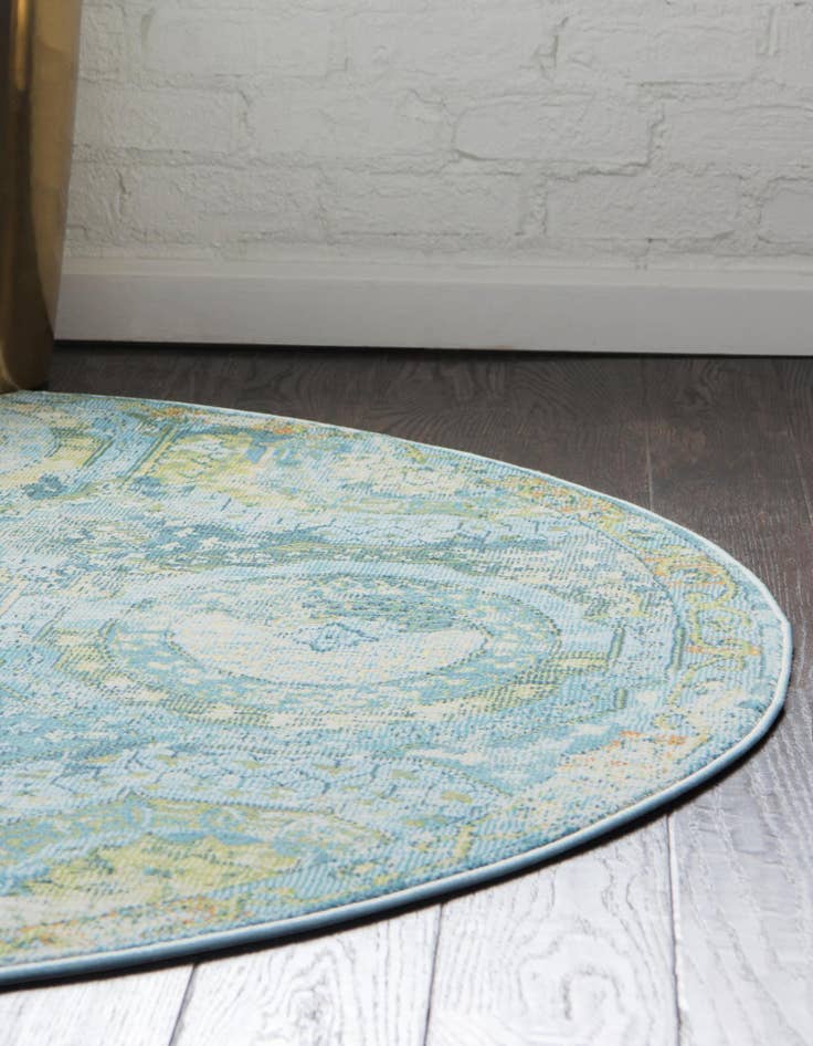Detail image of  5' 5 x 5' 5 Santiago Round Rug