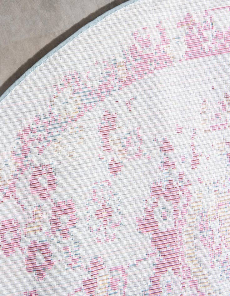 Detail image of  5' 5 x 5' 5 Santiago Round Rug