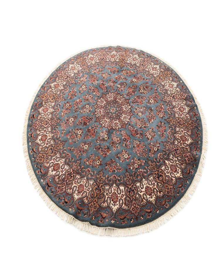 Detail image of  8' 1 x 8' 1  Hand Knotted Sarough Oriental Wool Round Rug