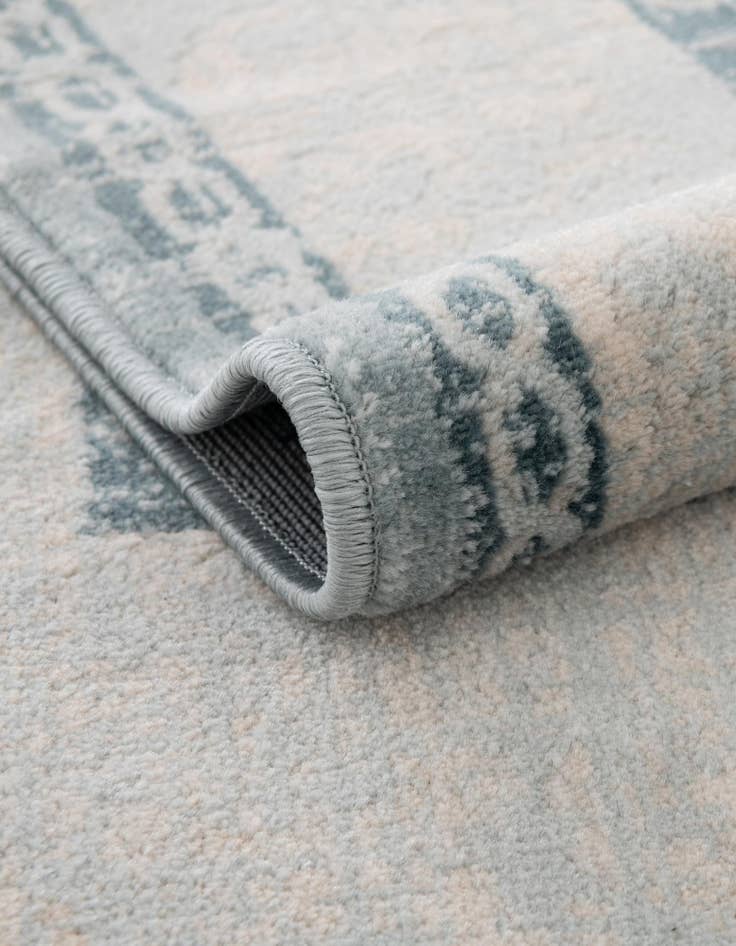 Detail image of  6' x 6' Victoria Round Rug