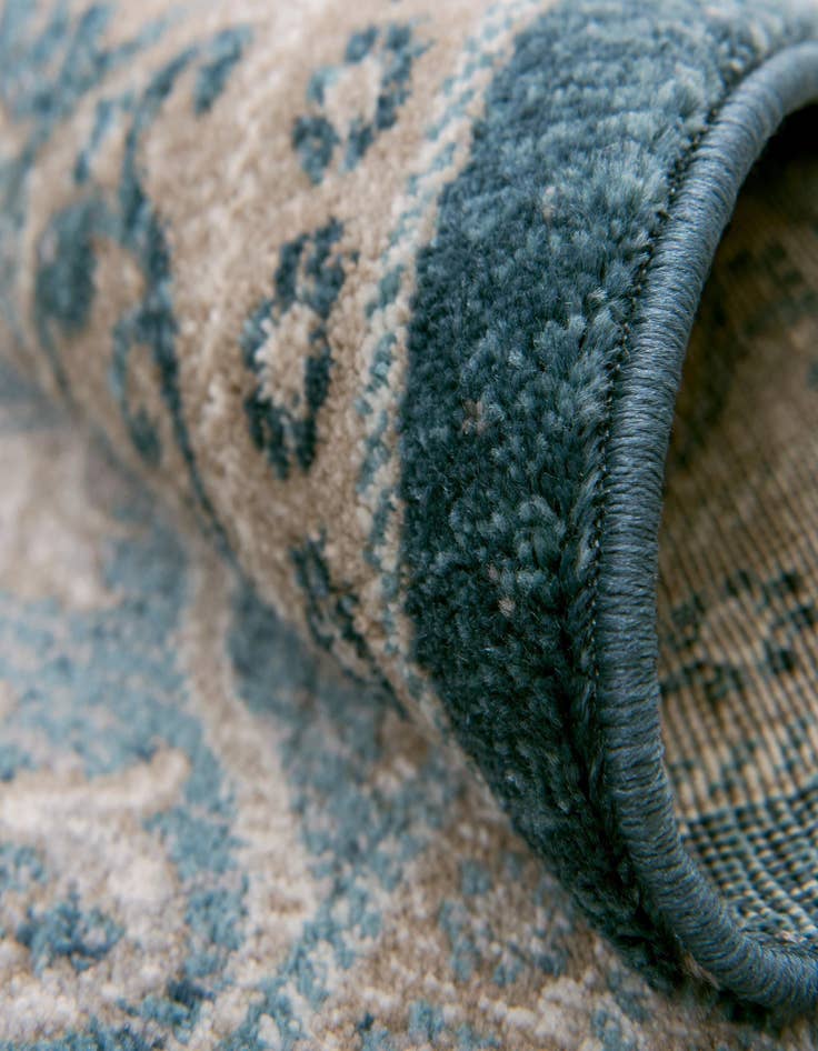 Detail image of  4' x 4' Viola Round Rug