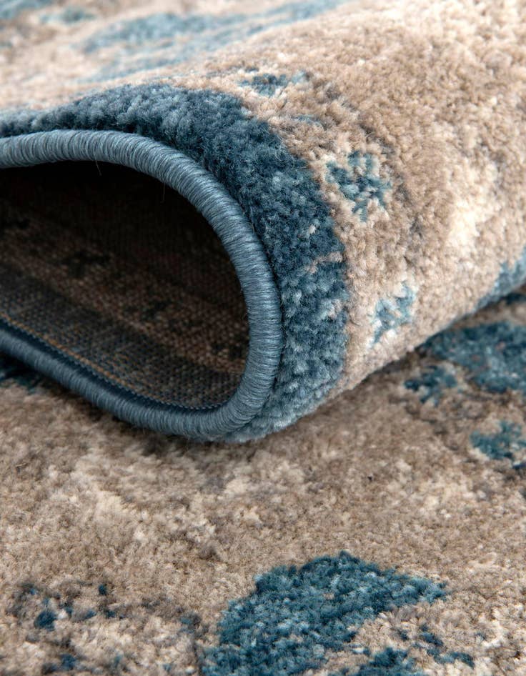 Detail image of  8' x 8' Viola Round Rug