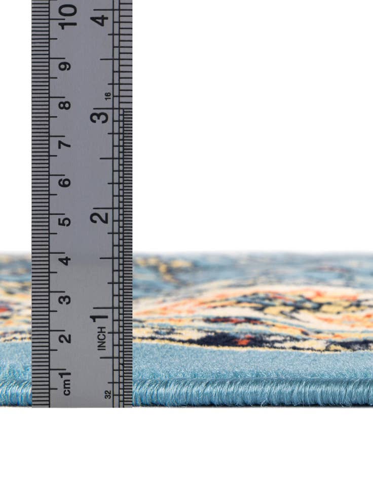 Detail image of  7' 10 x 7' 10 Yasmin Round Rug