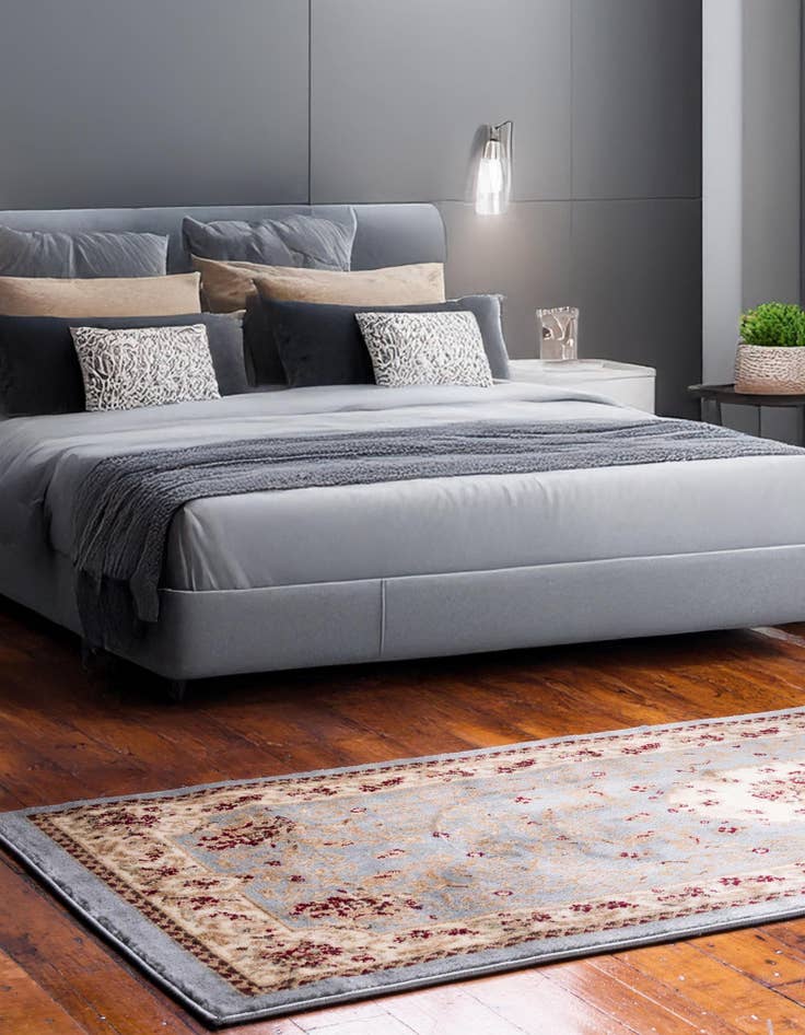 Detail image of  2' 7 x 10' Chateau Runner Rug