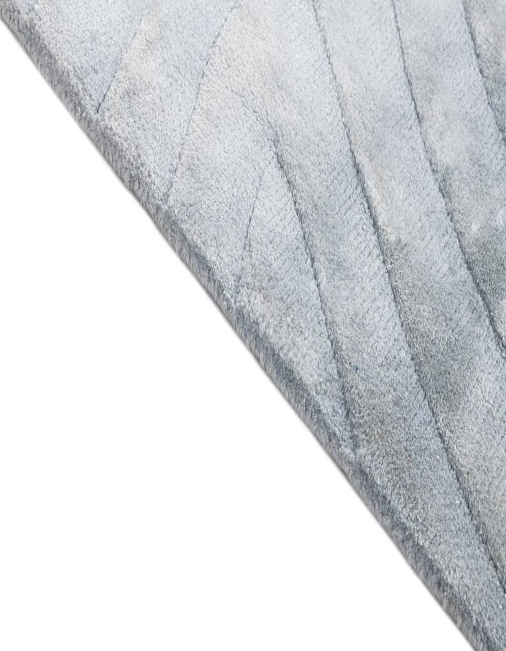 Detail image of  2' 7 x 9' 10  Hand Knotted Darya Wool Runner Rug