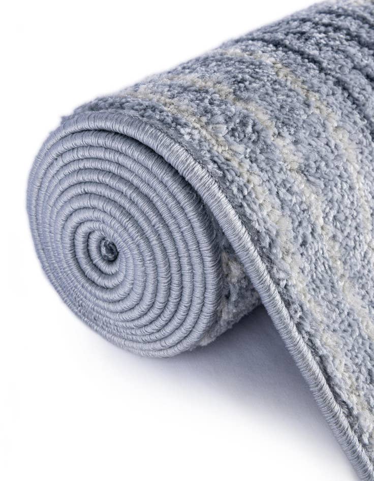 Detail image of  2' 7 x 12' Hanahan Runner Rug