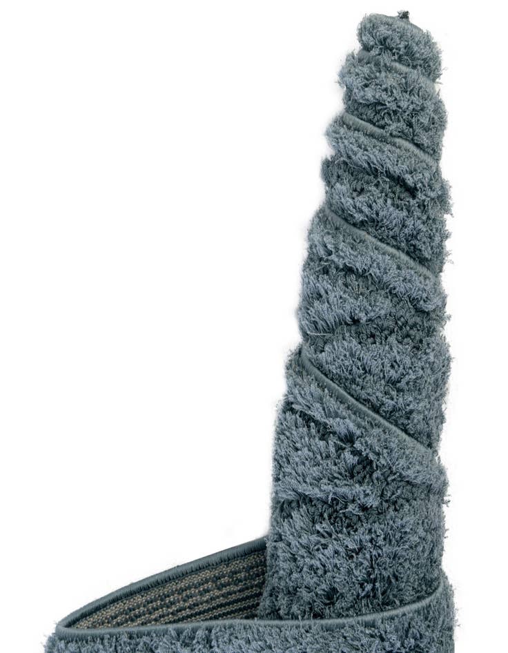 Detail image of  2' 7 x 10' Lattice Shag Runner Rug