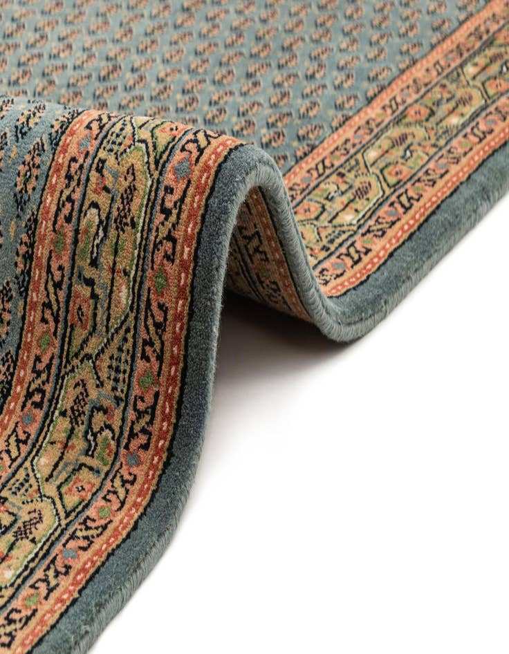 Detail image of  2' 9 x 8' 10 Mir Wool Runner Rug