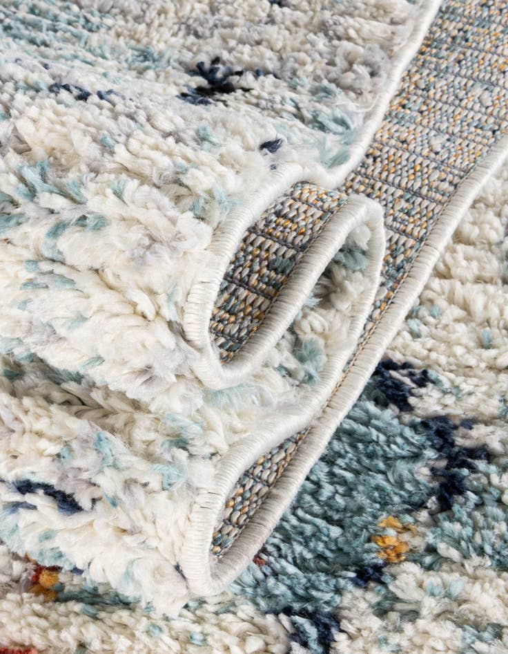 Detail image of  2' 7 x 10' Morocco Runner Rug