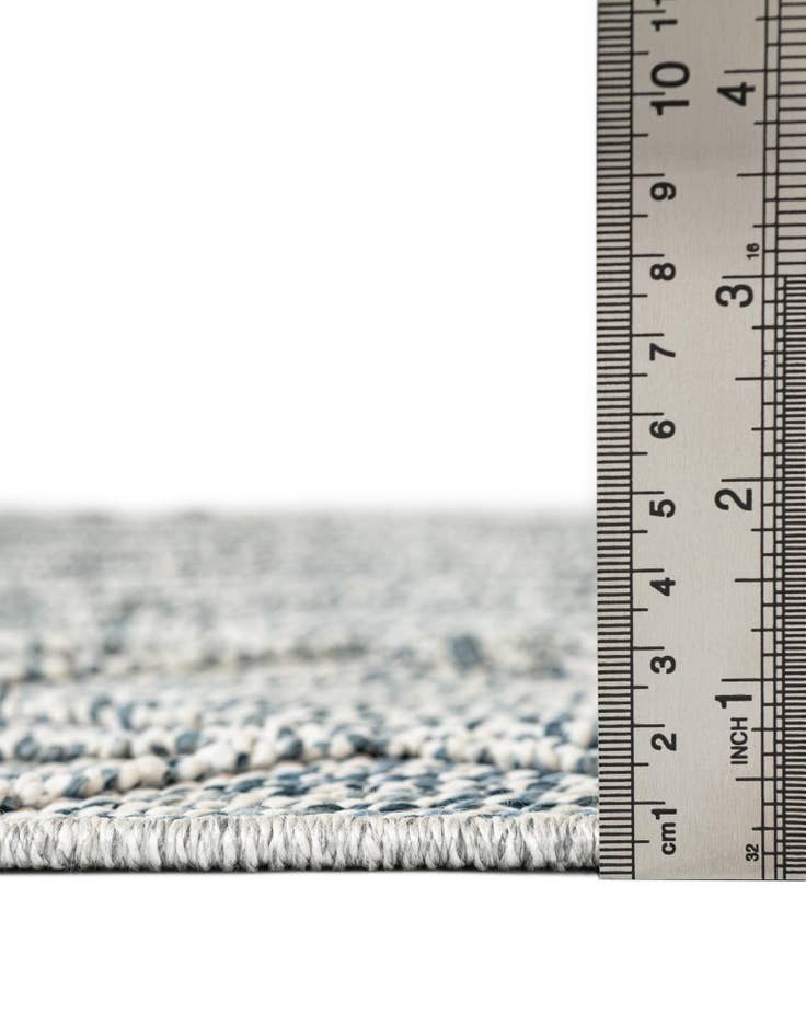 Detail image of  2' x 8'  Washable Lattice Indoor / Outdoor Runner Rug