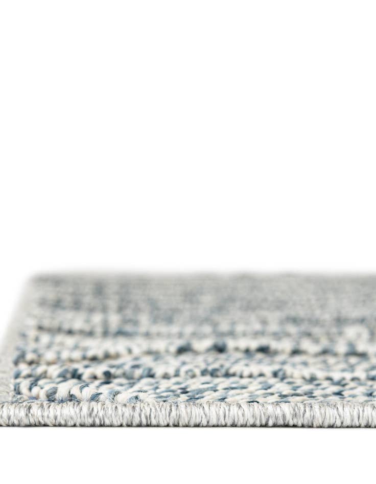 Detail image of  2' x 8'  Washable Lattice Indoor / Outdoor Runner Rug