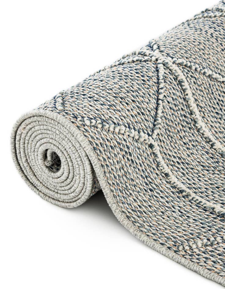 Detail image of  2' x 8'  Washable Lattice Indoor / Outdoor Runner Rug