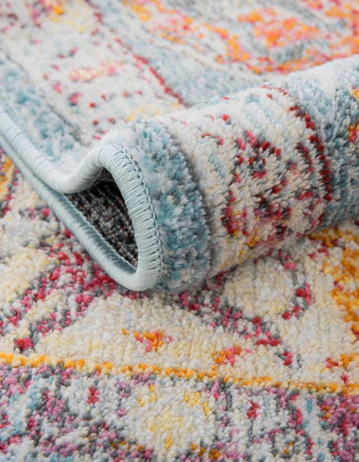 Detail image of  2' 7 x 10' Santiago Runner Rug